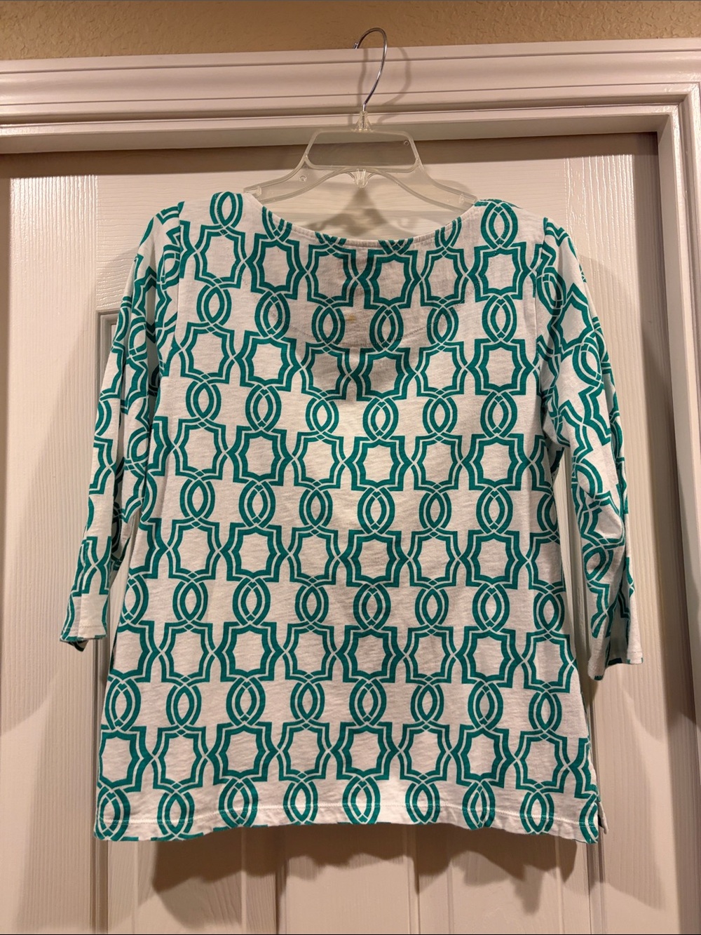Chico's White Top with Teal Geometric Print size 1 / s-m - Picture 4 of 5